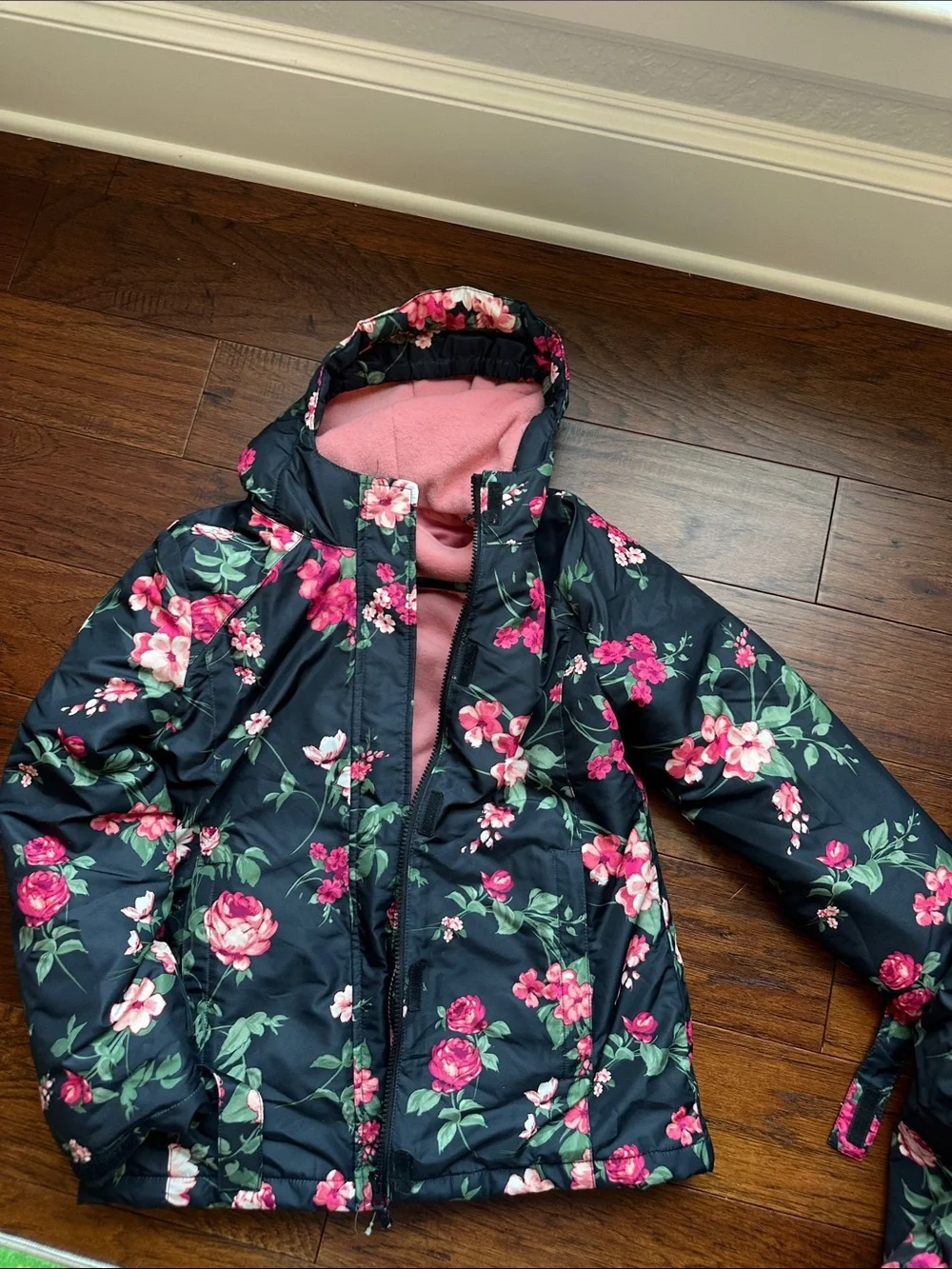 Ski jacket and pants set (black with pink flowers) - Children’s place